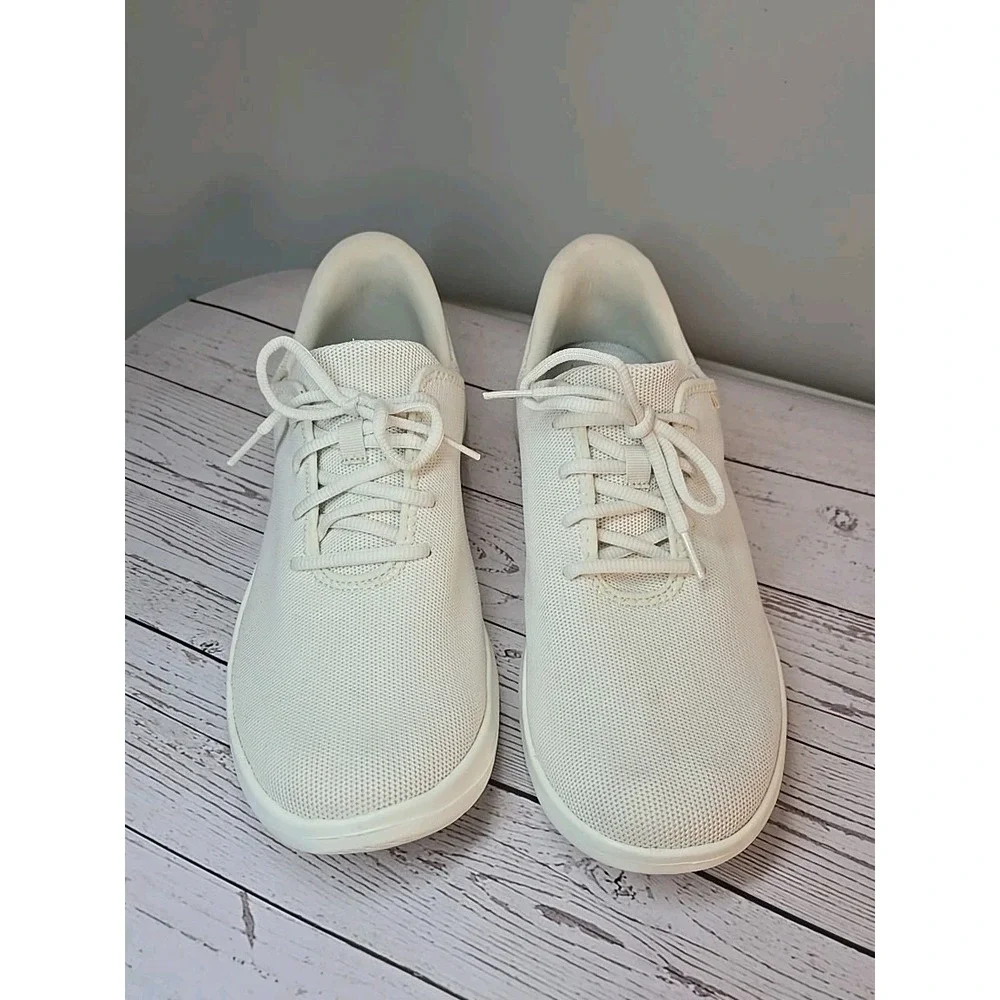Kizik Madrid Eco Knit Mens 10.5 White‎ Cream Shoes Athletic Running Walking